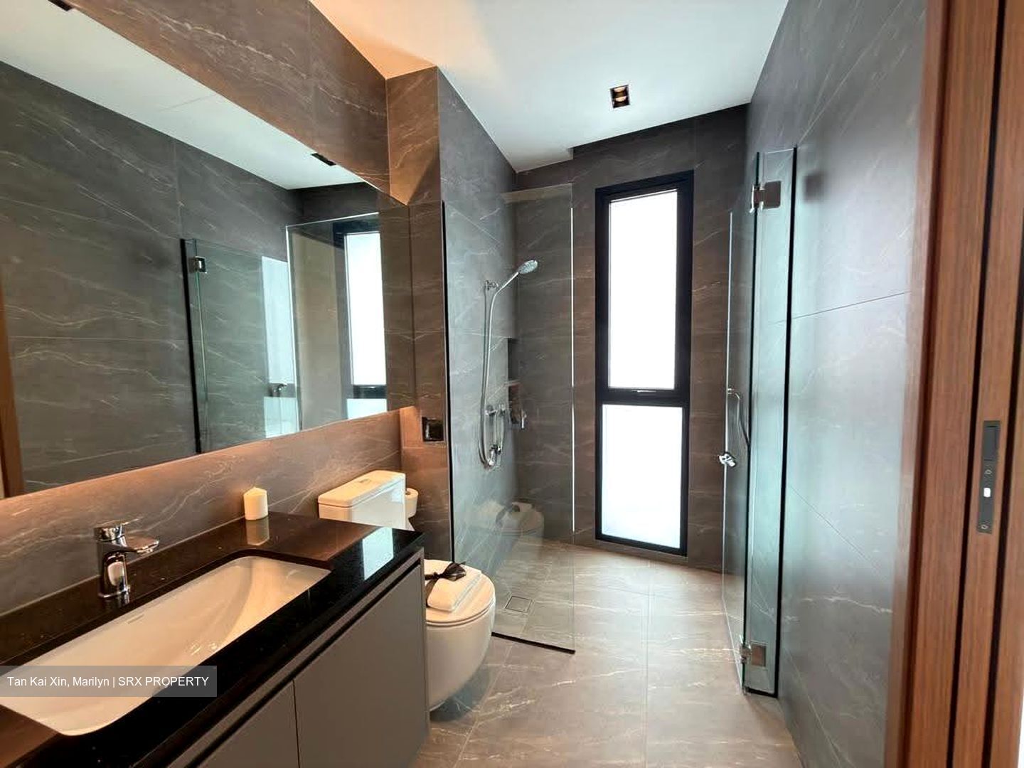 Sembawang Straits Estate (D27), Terrace #608616801